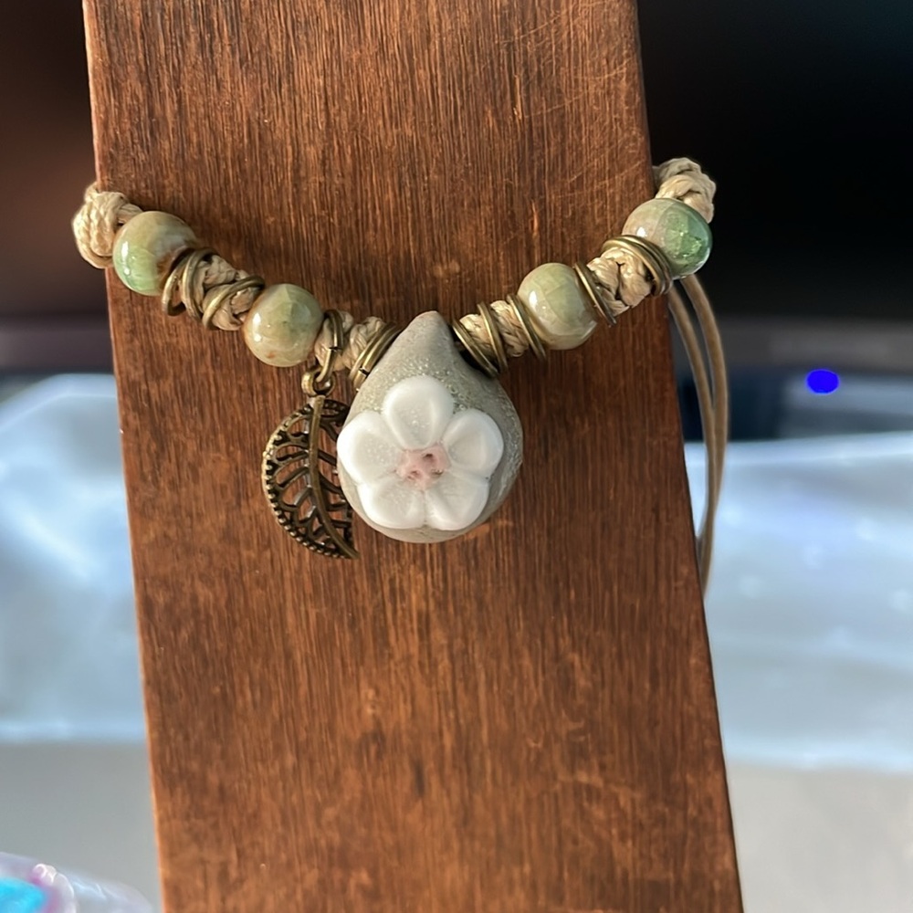 Bohemian Floral Charm Bracelet - Picture 5 of 7